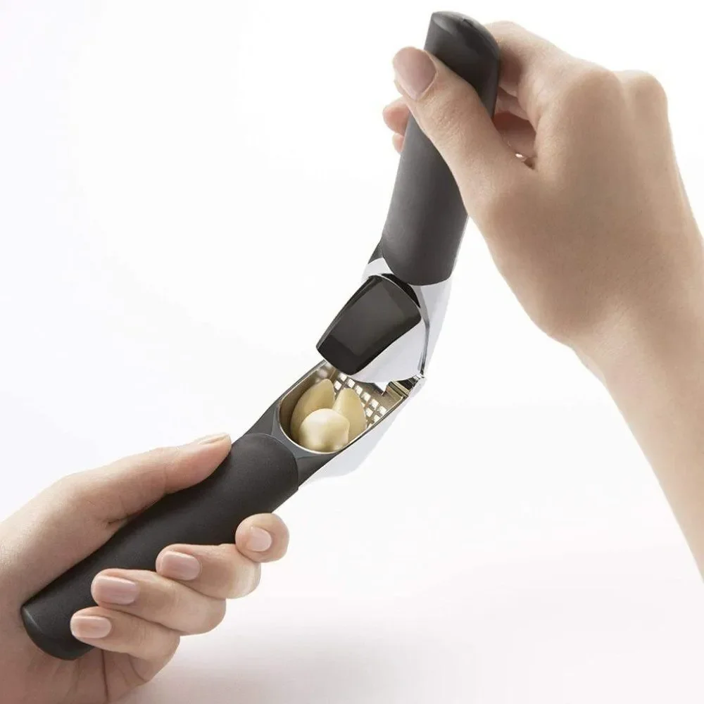 OXO Good Grips Soft-Handled‎ Garlic Press, Black